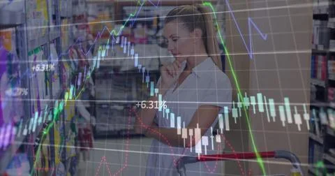 Image of data processing over caucasian woman in shop Ilustración de archivo