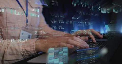 Image of data processing over caucasian businessman using computer in office Foto stock