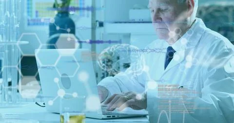 Image of data processing over caucasian male scientist in lab Foto stock