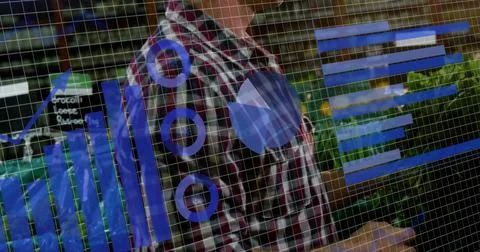 Image of data processing over caucasian man grocery shopping Foto stock
