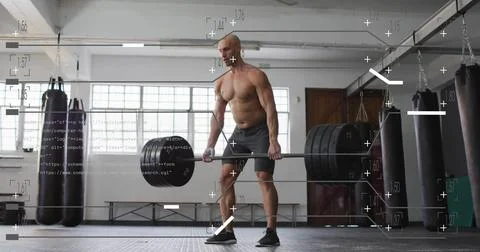 Image of data processing over caucasian man lifting barbell at gym Foto stock