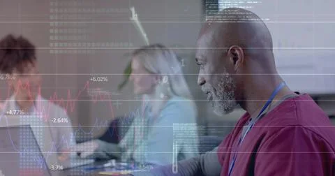 Image of data processing over diverse doctors in office Foto stock