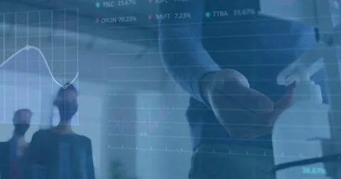 Image of data processing over diverse business people with face masks Foto stock