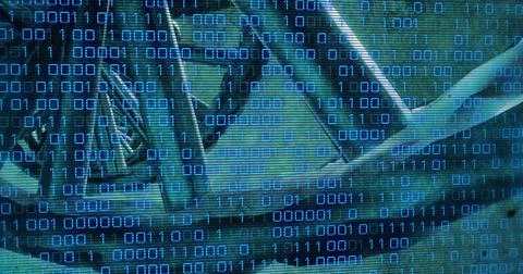 Image of dna rotating over binary code on green background Illustrazione stock