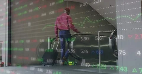 Image of financial data processing over african american man in face mask using Illustrazione stock