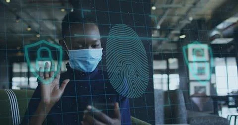 Image of financial data processing over businesswoman with face mask using Foto stock