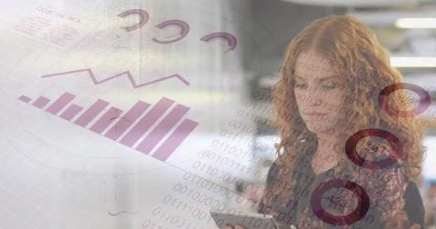 Image of financial data processing over caucasian businesswoman working in Foto stock