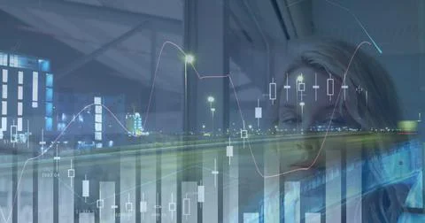 Image of financial data processing over caucasian businesswoman Foto stock