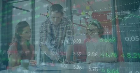 Image of financial data processing over diverse colleagues discussing over Stockfoto's