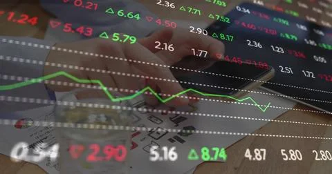 Image of financial data processing over caucasian businesswoman using smartphone Stock-Fotos