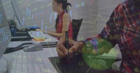 Image of financial data processing over caucasian man using tablet and computer Foto stock