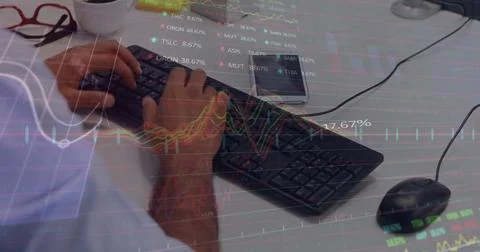 Image of financial data processing over caucasian man using computer Stockfoto's