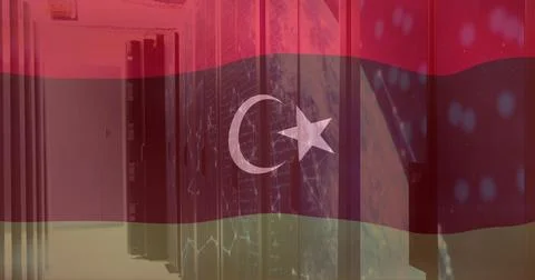Image of flag of libya and digital data processing over computer servers Illustrazione stock
