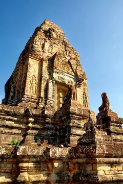 Image highlighting the laterite temple of Pre Rup's ancient tower Stock Photos