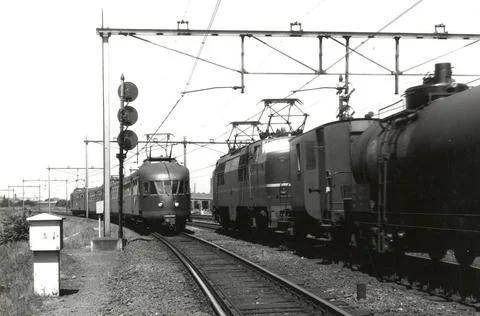 Image of the intersection of an oil train drawn by an electric locomotive ... Photos