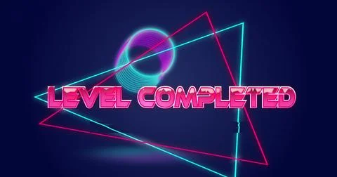 Image of level completed text on triangular banner over spiral shape spinning on Foto stock
