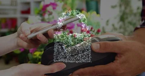 Image of network security padlock over people using payment terminal Foto stock