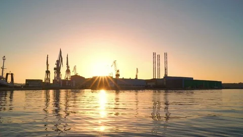 Image of Pula Harbour during scenic sunset, Croatia. Vídeo Stock 114684644