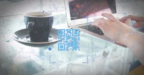 Image of qr code, connected dots forming shapes, cropped hands of caucasian 库存照片