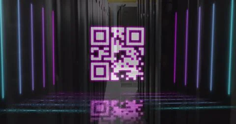 Image of qr code over servers Illustrazione stock
