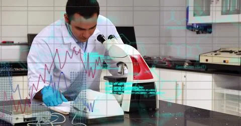 Image of scientific data processing over biracial male scientist with microscope Foto stock