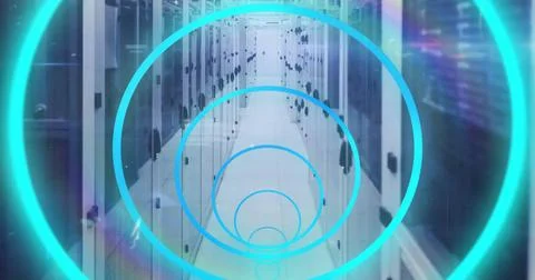 Image of scope and data processing over computer servers Foto stock