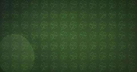 Image of St Patricks Day pattern of multiple rows of outlines of green shamrocks 库存插图