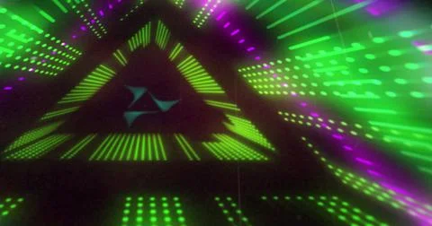 Image of triangular green and pink 3d light display flashing and moving on black Illustrazione stock