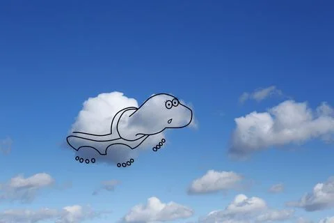 Imagination and creativity. Fluffy cloud in shape of turtle with drawn outl.. Foto stock
