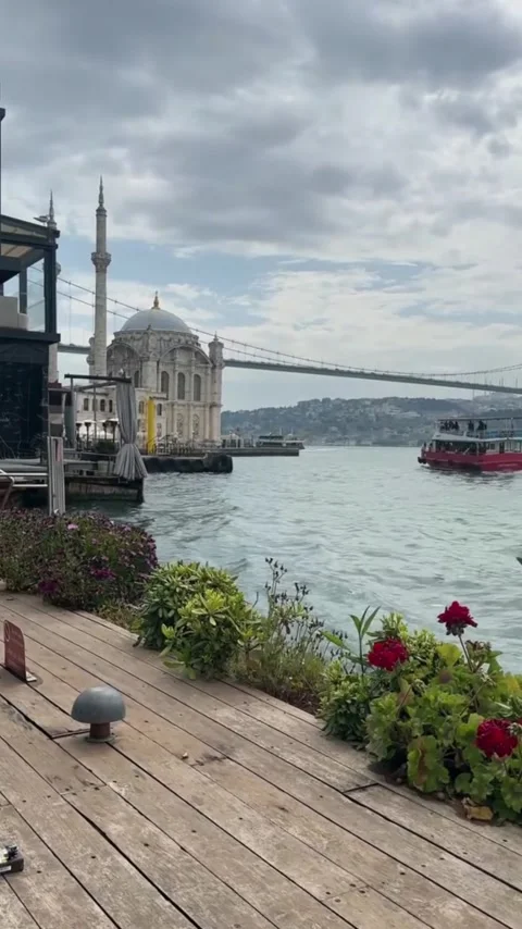 IMG 5901Bosphorus View with Ortakoy Mosque, Bosphorus and Red Ferry in Istanbul 스톡 동영상 340291609