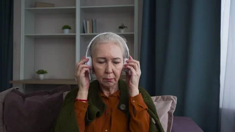 Immersed in the joy of sound Stock Footage 305406110