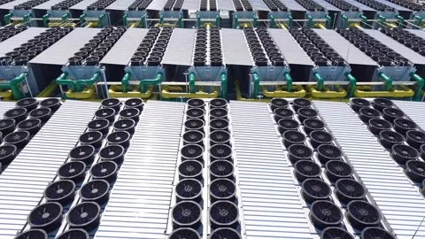 Immersion Cooling Tanks in Computing Power Data Center 4K Vídeo Stock 347071819