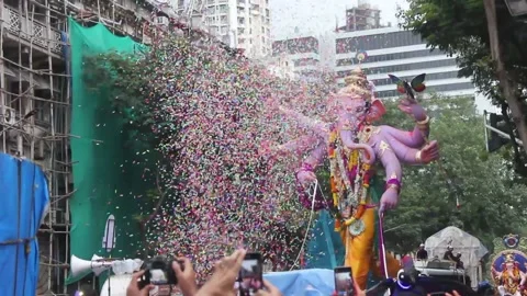Immersion procession of Ganesh idols in Mumbai Stock Footage 208409482