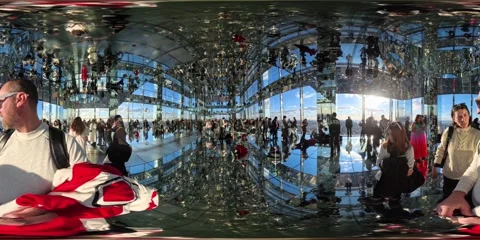 Immersive 360 vr experience in 8k at summit one vanderbilt observatory, nyc 库存影片 301019245