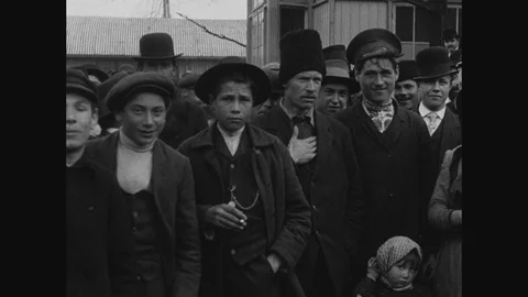 Immigrants Arrival At Port Video stock 88602987