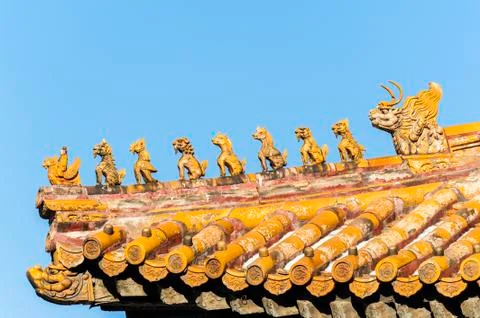 Immortal and beasts on the eaves of the building, forbidden city, beijing Foto stock