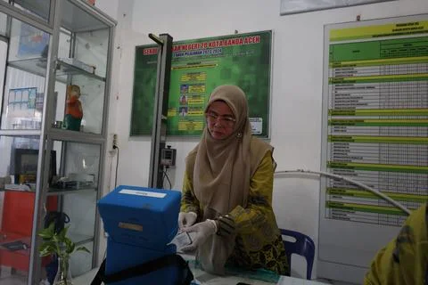 Immunization program for school children in Banda Aceh, Indonesia - 27 Aug 2026 Stock-Fotos