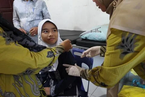 Immunization program for school children in Banda Aceh, Indonesia - 27 Aug 2026 Stock-Fotos