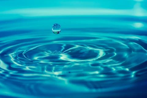 Impact instant of a drop of water Foto stock