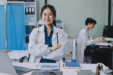 Implement those changes and we can see. Shot of a group of nurses and docto.. Foto stock