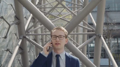 Important issue in a phone chat Video stock 78781626