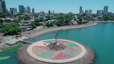 Imposing monument on the Posadas waterfront. 動画素材 264156256