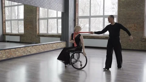 Impressive dance performance with female scarf Video stock 157918259