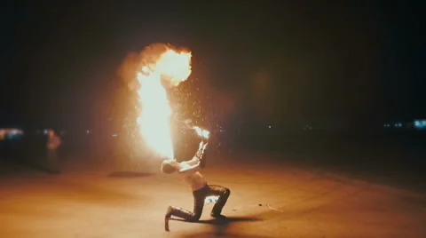 Impressive fire show Stock Footage 62414859