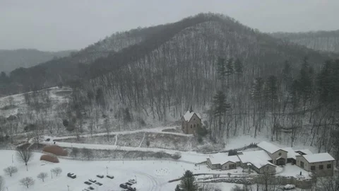 Impressive view of chapel at the base of mountain in Wisconsin. Stock Footage 166263114