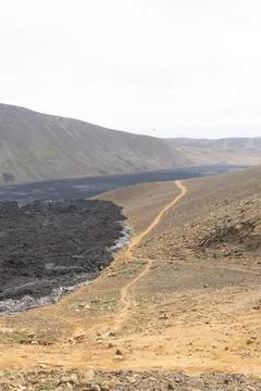 Impressive view of the exploding red lava of the Active Volcano Stockfoto's