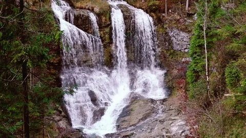 Impressive Weissbach waterfall in Germany 库存影片 86287444