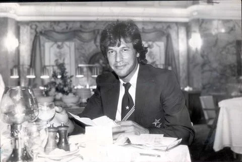 Imran Khan Cricketer 1987 The Two Handsome Faces Of Imran Khan Cricket Star And  Stock Photos