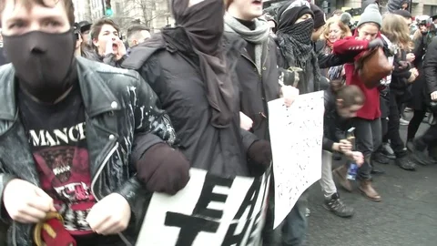 Inaugural Protesters Chant "Take Back the Streets" Stock-Footage 71801371