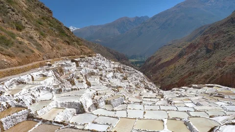  Inca Salt pans at Maras  Vídeos de archivo 119948445